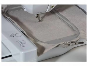 Masina de brodat Brother Innov-is NV880E