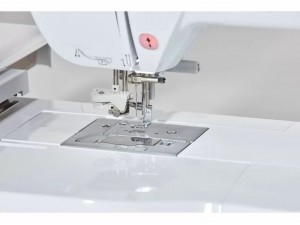 Masina de brodat Brother Innov-is NV880E