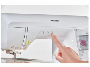 Masina de brodat Brother Innov-is NV880E