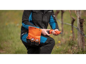 Geanta din nylon si PVC cu 3 buzunare pentru baterii